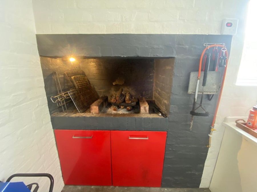 4 Bedroom Property for Sale in Jongensfontein Western Cape